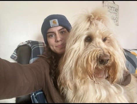 Austyn bathing and prepping a fluffy blonde doodle